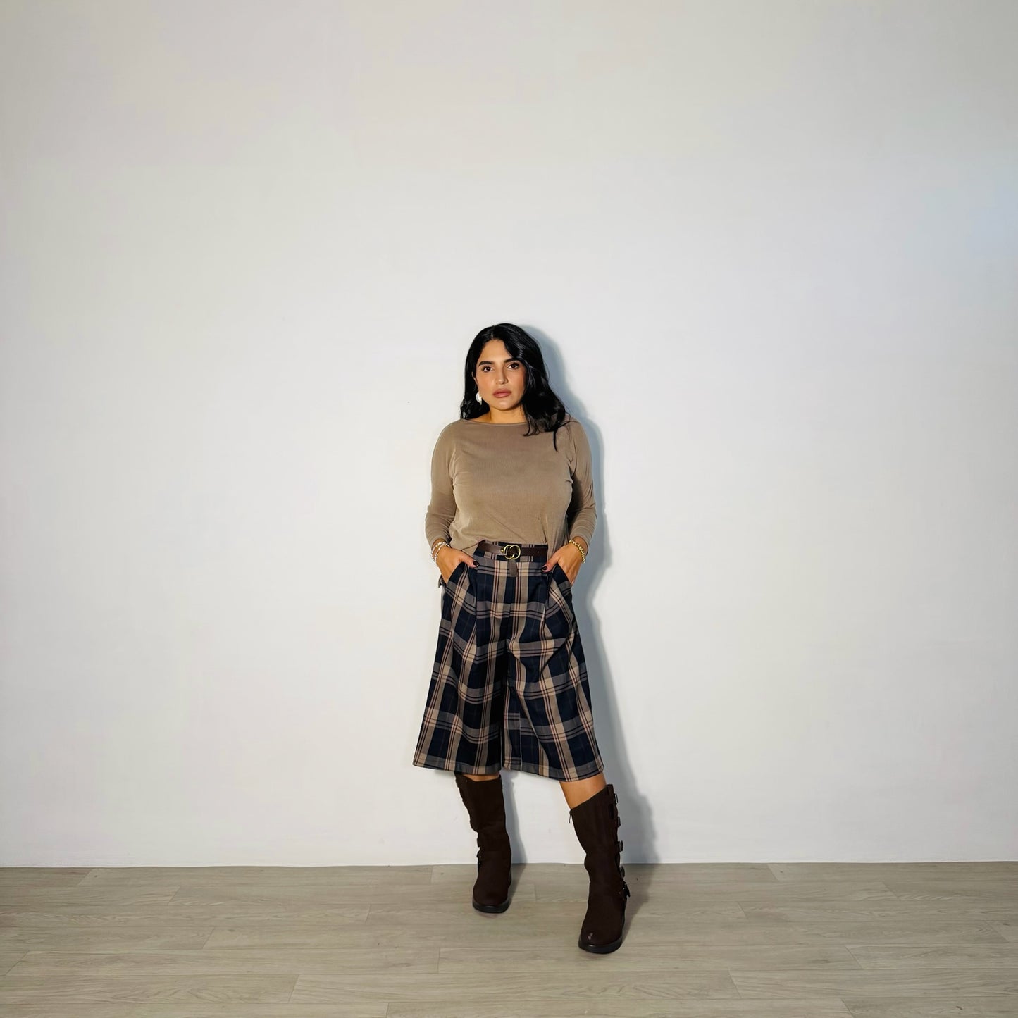 BERMUDA SCOTLAND BEIGE