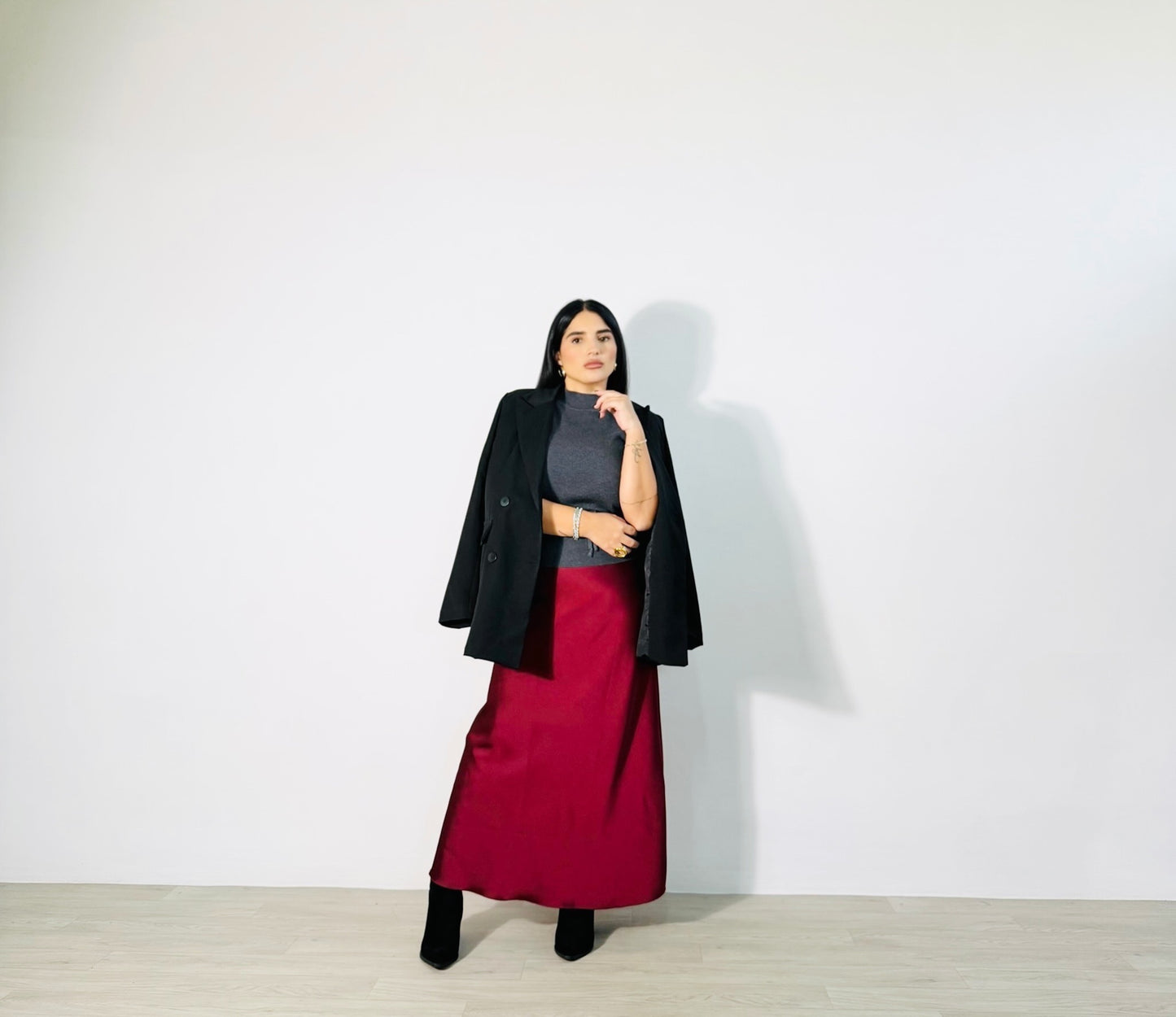 GONNA SATIN BURGUNDY