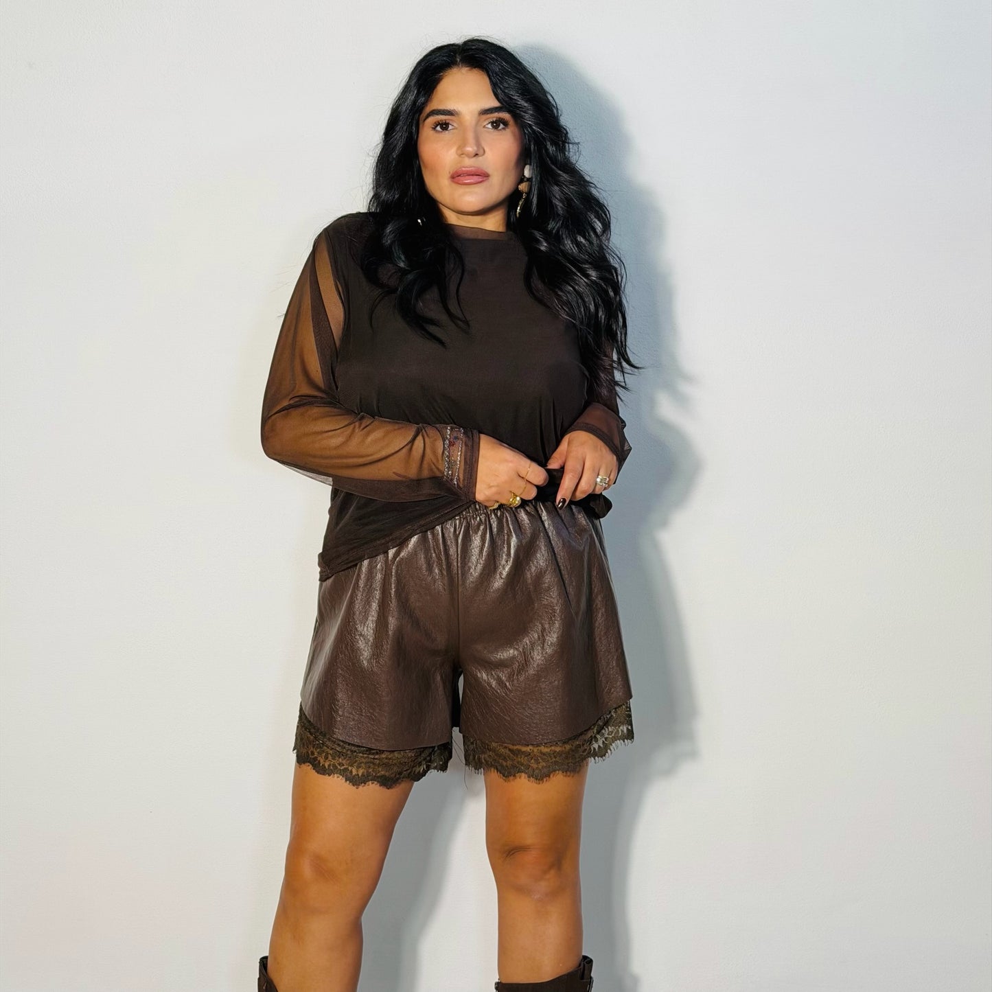 SHORTS LEATHER LACE MARRONE